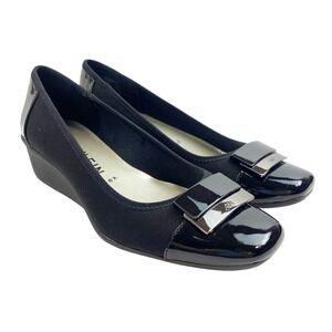Anne Klein iFlex Black Fabric Patent Cap Toe Wedge Heels WAVERLY Womens 7.5M